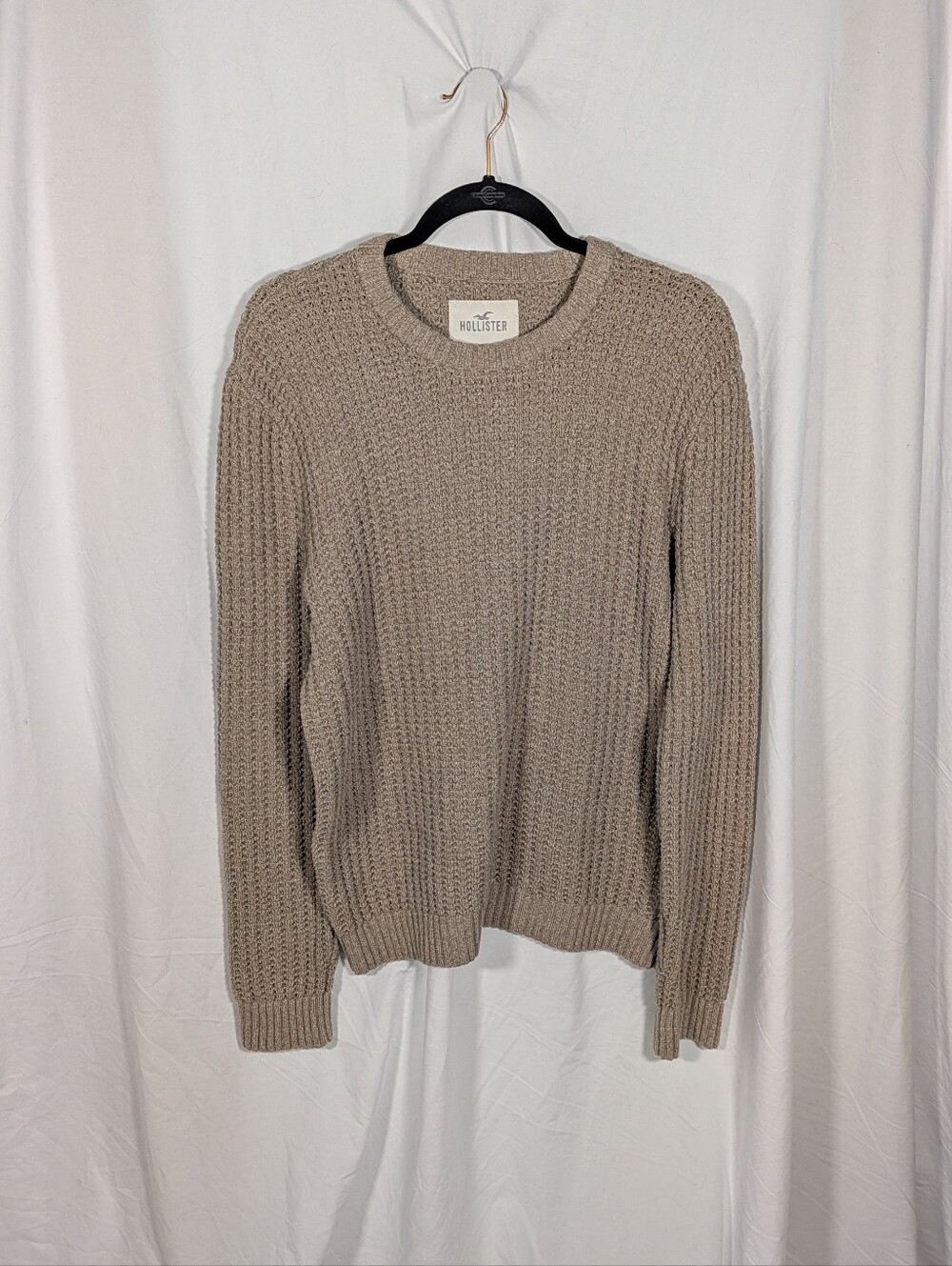 Hollister Men's Taupe-Beige Knit Crewneck Sweater